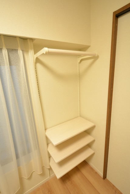 ライオンズマンション上用賀 洋室2