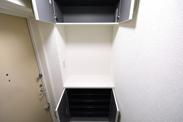 ライオンズマンション上用賀 玄関