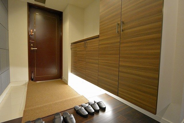 深沢ホームズ　玄関