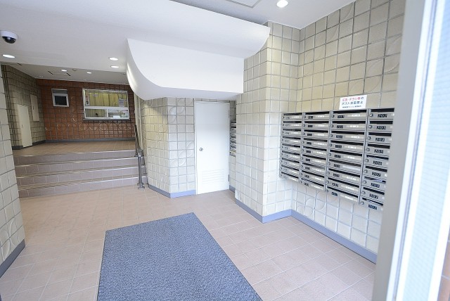 東海経堂マンション エントランス