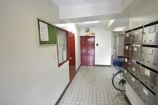 ファインライフ駒場2F エントランス