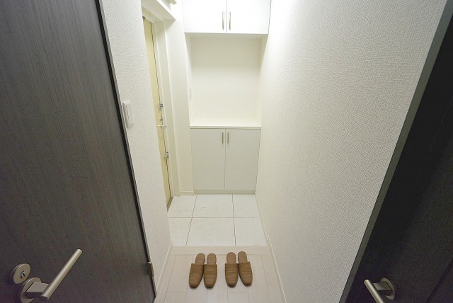 ライオンズマンション上用賀 玄関 (1)