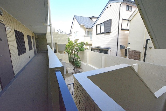 ライオンズマンション上用賀 エントランス (1)