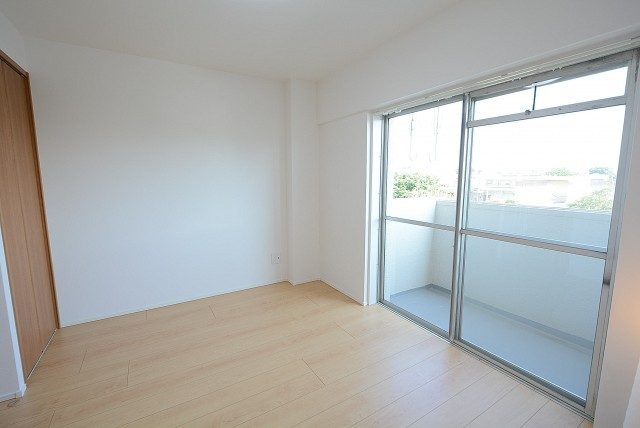 経堂セントラルマンション 洋室南