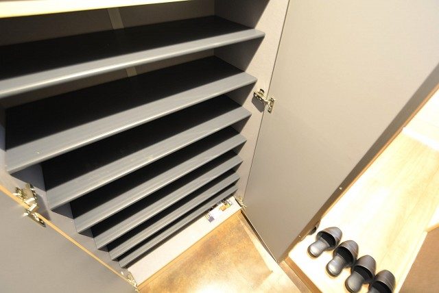 都立大第2コーポラス 玄関