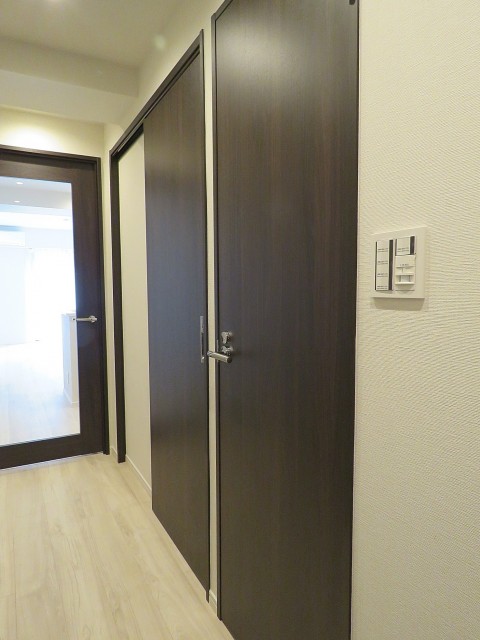 朝日瀬田マンション　トイレ扉