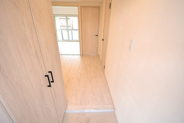 都立大バロンズコート 玄関