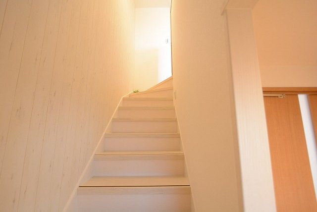 経堂セントラルマンション 　階段