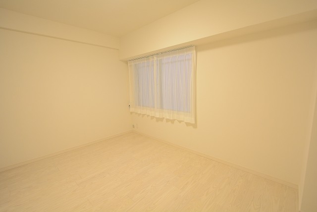 シャルム成城 洋室①