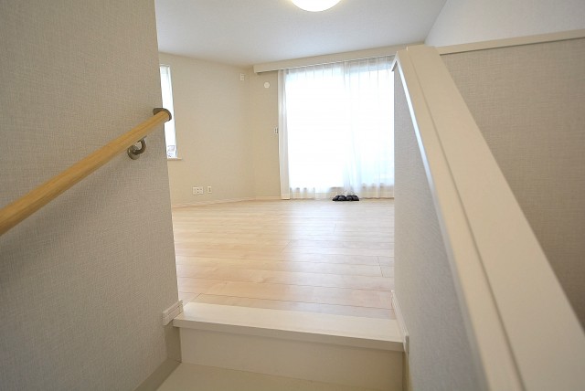 セボン柿の木坂 階段↑