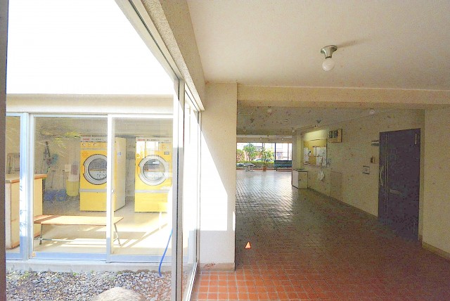 弦巻リハイム903 エントランス (4)