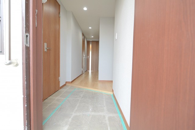 都立大バロンズコート 玄関