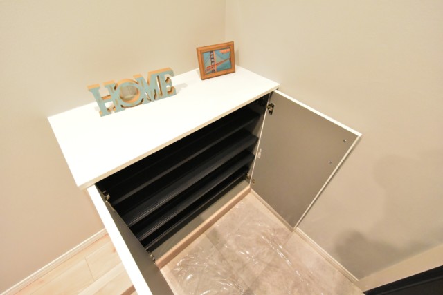 都立大第２コーポラス 玄関