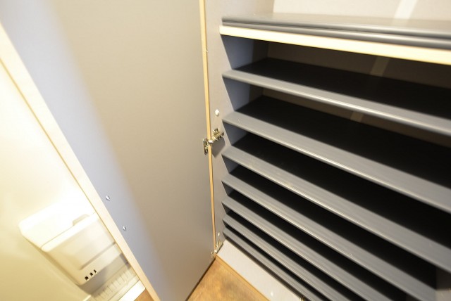 都立大第2コーポラス 玄関