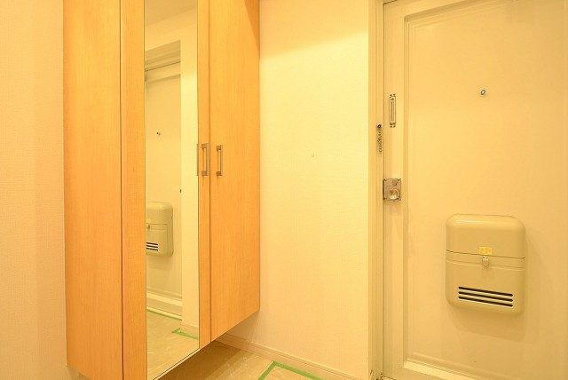 柿の木坂サニーハイツ 玄関