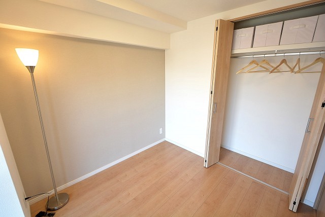 東海経堂マンション4F 洋室