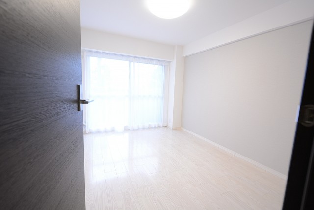 シャルム成城 洋室②