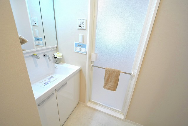 朝日パリオ溝の口 洗面