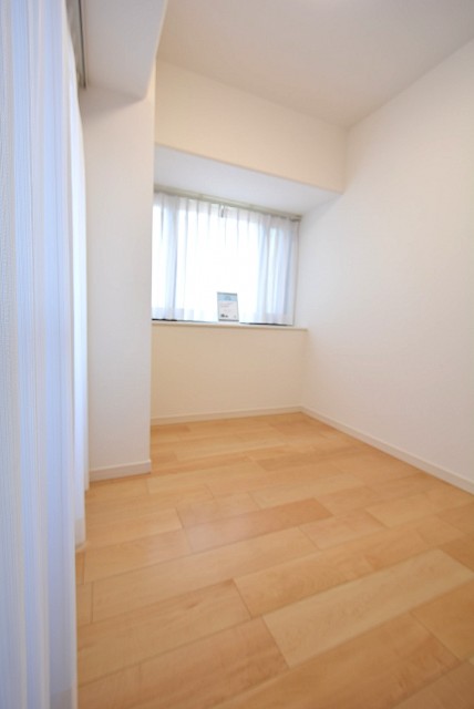 朝日パリオ溝の口 洋室１