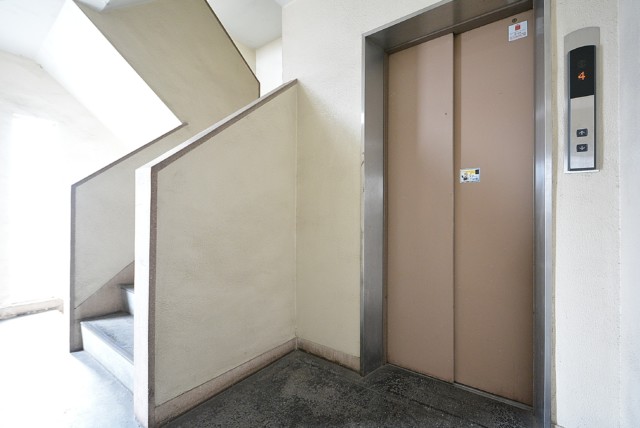 サンモア学芸大マンション 玄関