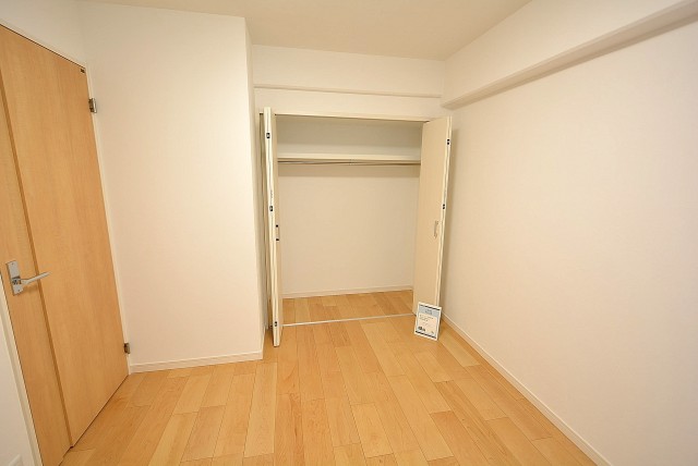 朝日パリオ溝の口 洋室２