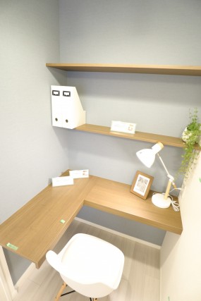 パレス三條 洋室