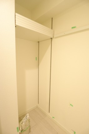 パレス三條 クローゼット