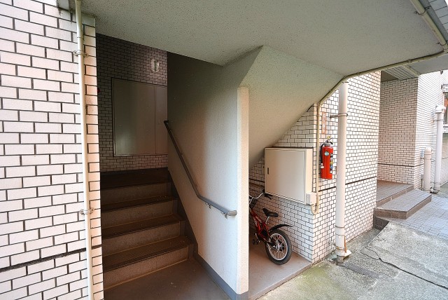 多摩川ハイツ エントランス