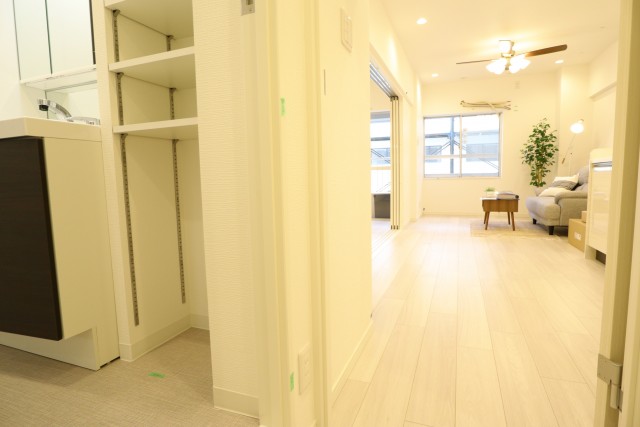 パレス三條 バルコニー