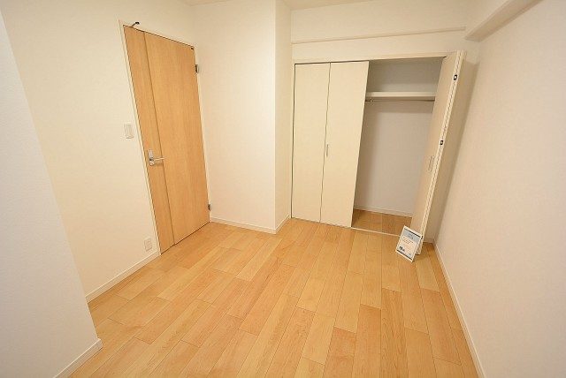 朝日パリオ溝の口 洋室２