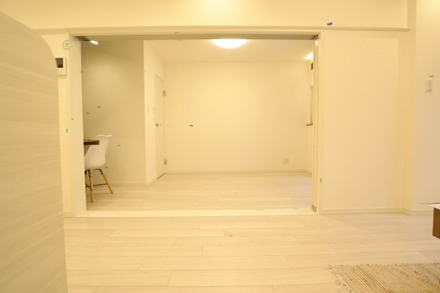 パレス三條 リビング