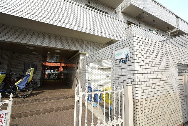 多摩川ハイツ エントランス