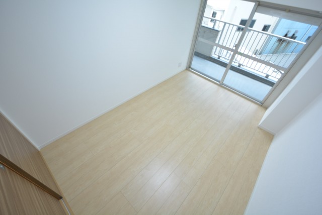 駒場ネオパレス 洋室２