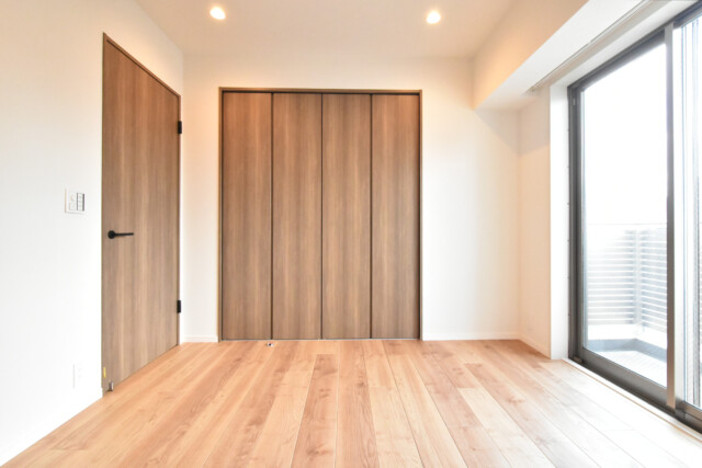 クオリア神南フラッツ 洋室1