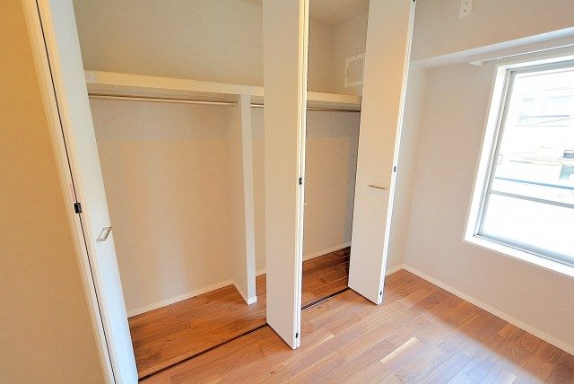 麻布東町マンション 洋室１