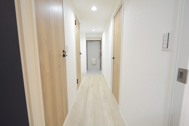 西新宿ハウス 廊下