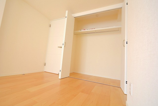 南青山ユニハイツ 洋室２