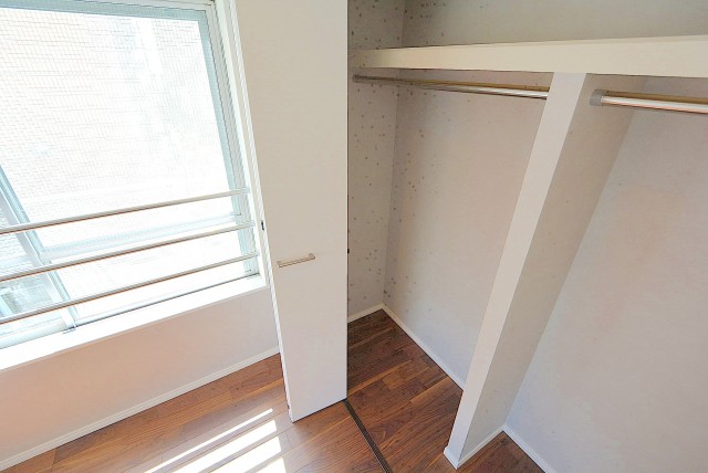 麻布東町マンション 洋室２