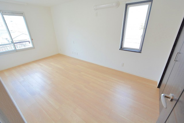 目黒ガーデンハイツ 洋室2