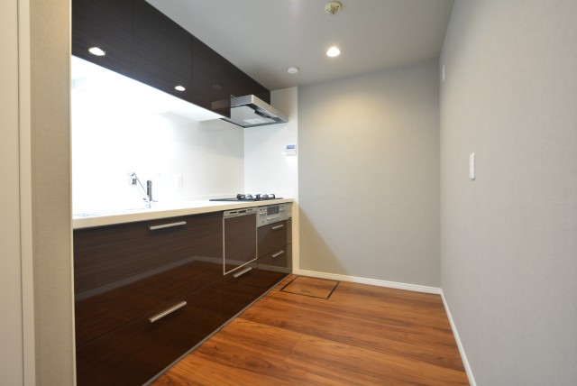 麻布東町マンション (32)キッチン