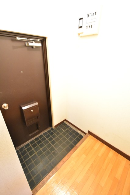 ライオンズマンション飯田橋 玄関