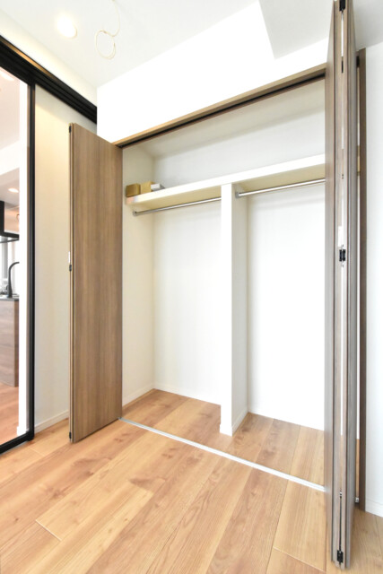 クオリア神南フラッツ 洋室2