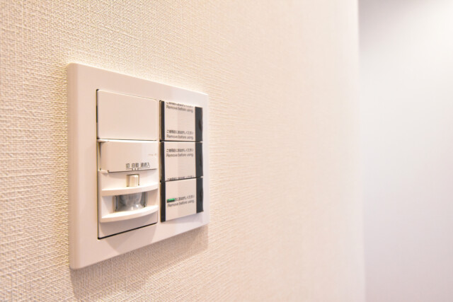 クオリア神南フラッツ 玄関