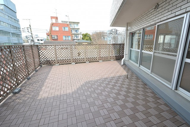 GSハイム都立大 ルーフバルコニー