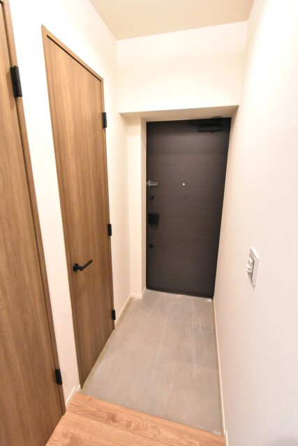 クオリア神南フラッツ 玄関