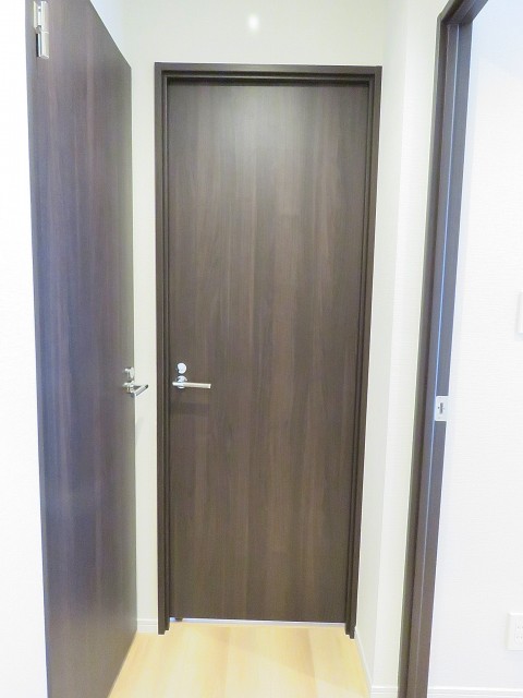 エクセル旗の台　洗面室扉