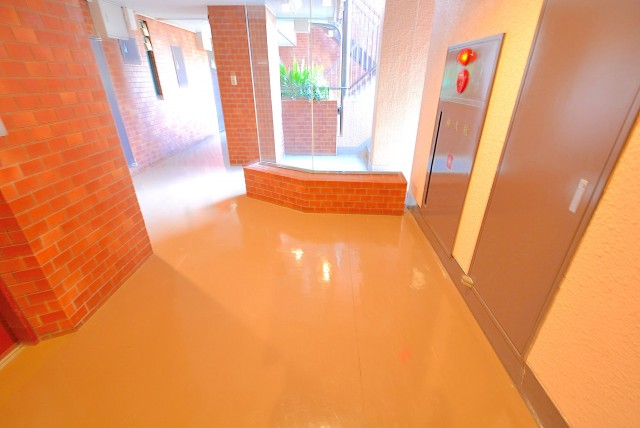 南青山ユニハイツ 玄関