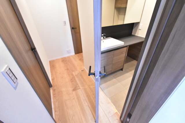 クオリア神南フラッツ 洗面室