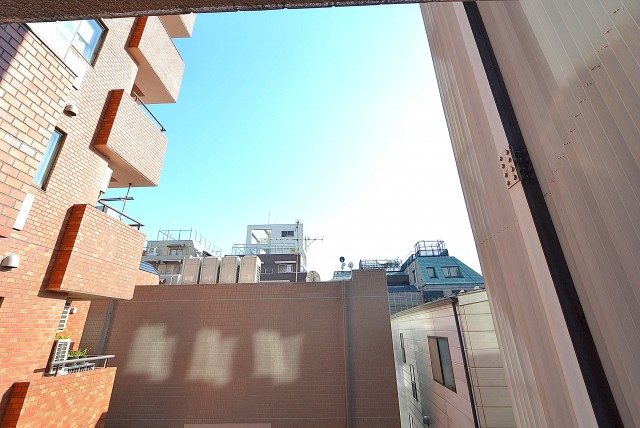 南青山ユニハイツ バルコニー