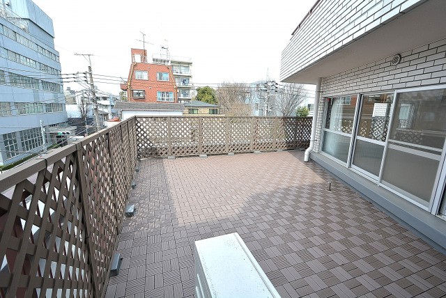 GSハイム都立大 ルーフバルコニー
